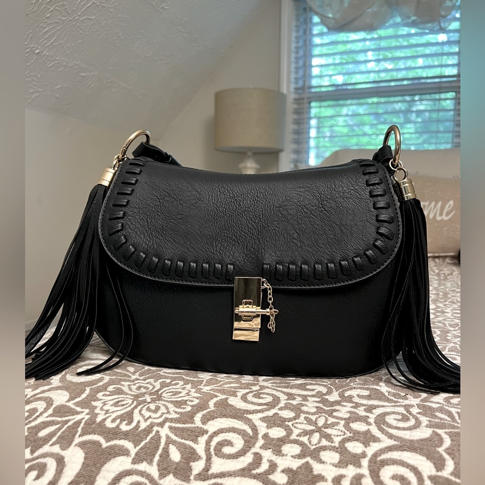 Vegan leather black purse by Lionel